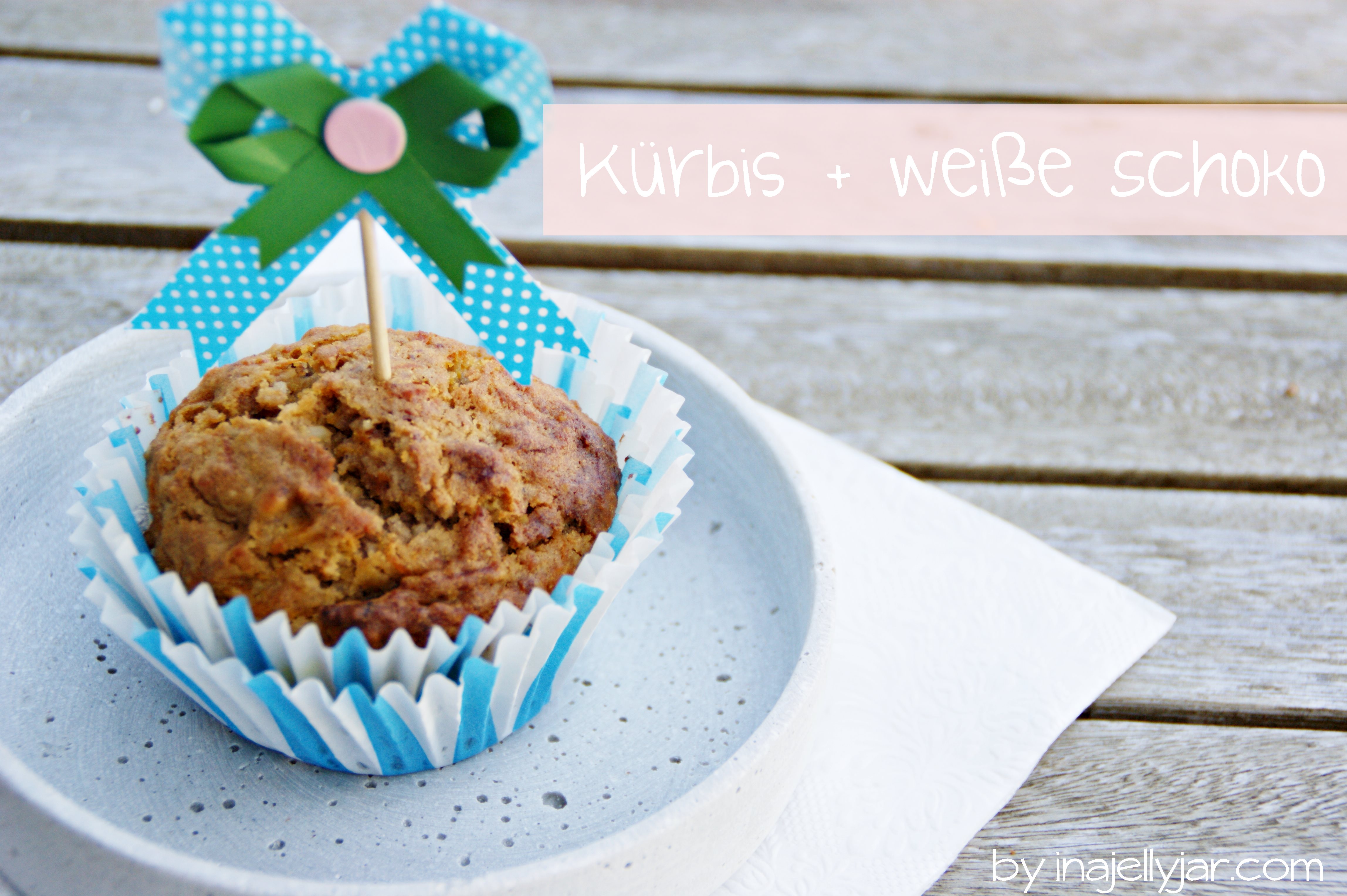 Kürbis-Muffins mit weißer Schokolade