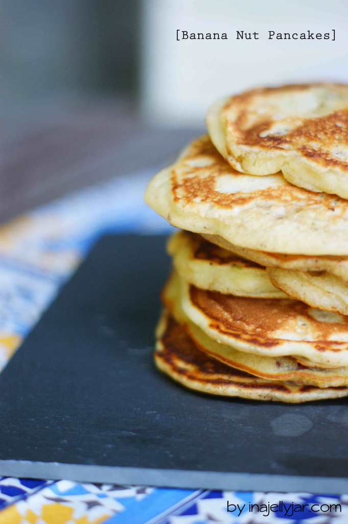 Bananen-Nuss Pancakes mit Pekannüssen