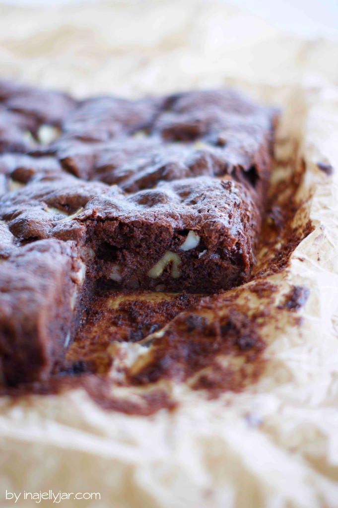 Schokobrownies mit Birne und Walnuss