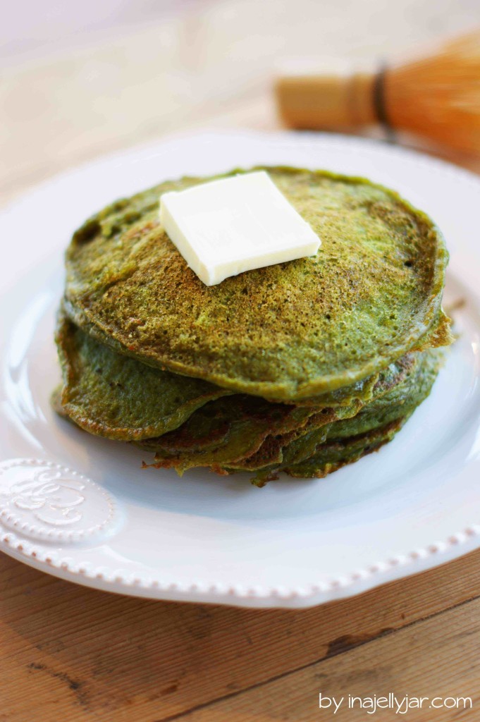 einfache Matcha-Pancakes