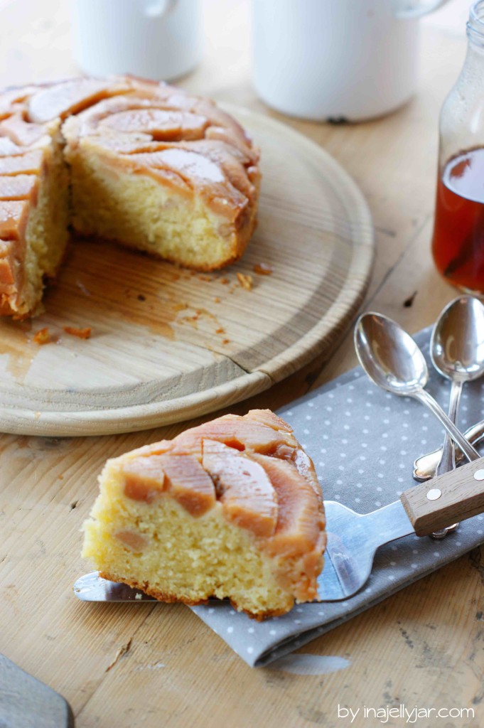 Upside-Down-Kuchen mit Weißwein-gedünsteten Quitten