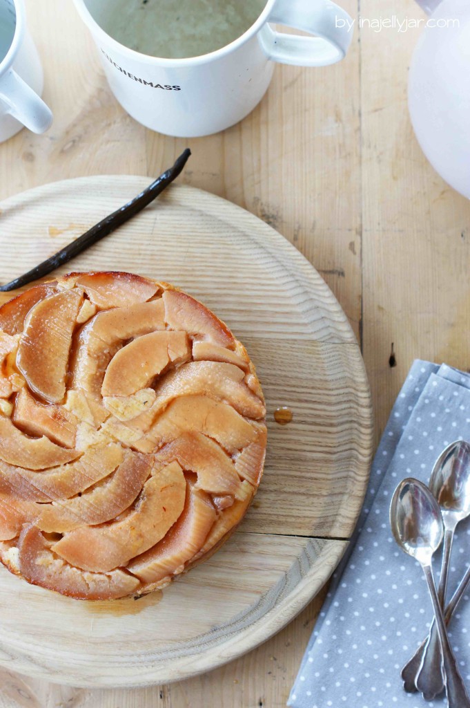 Upside-Down-Kuchen mit Weißwein-gedünsteten Quitten