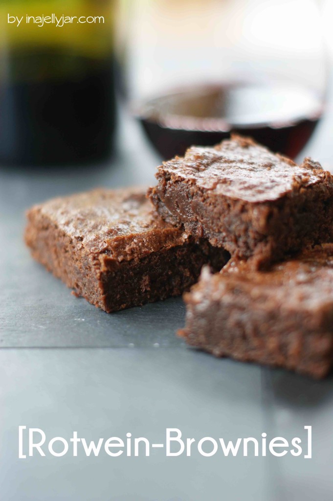 Rotwein-Brownies mit dunkler Schokolade