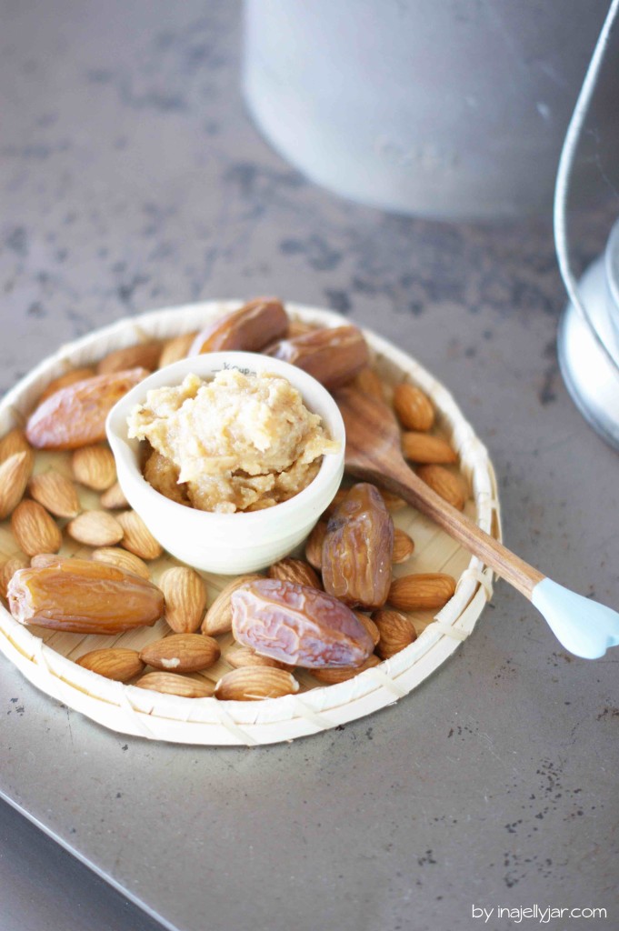süße vegane Salzbmandelbutter mit Datteln