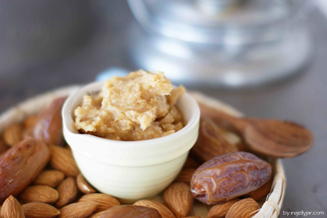 süße vegane Salzbmandelbutter mit Datteln