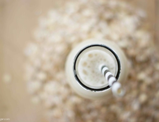 Selbstgemachte Urkornmilch aus Emmer, Dinkel und Einkorn-Flocken