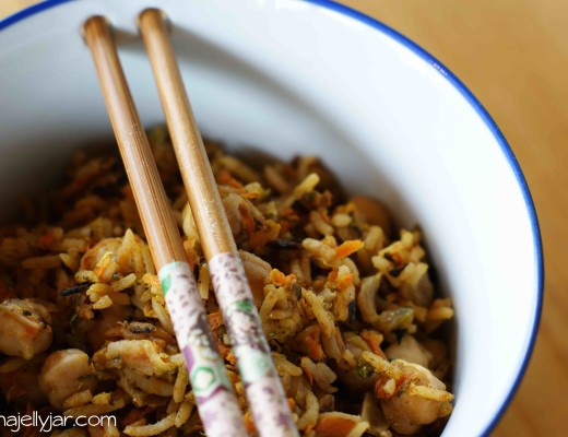 Veganer Bratreis mit Gemüse und Kichererbsen