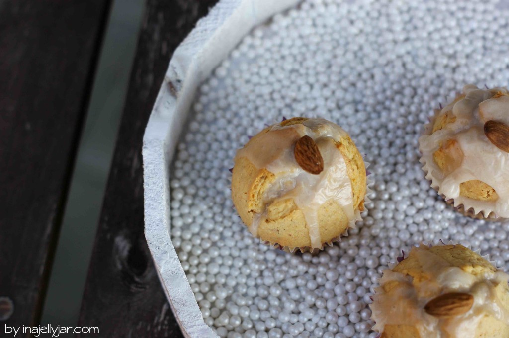 Glasierte Amaretto-Muffins