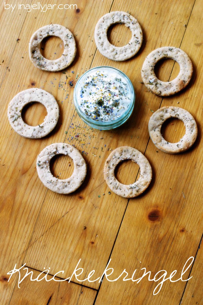 Knäckekringel mit Thymian und Meersalz