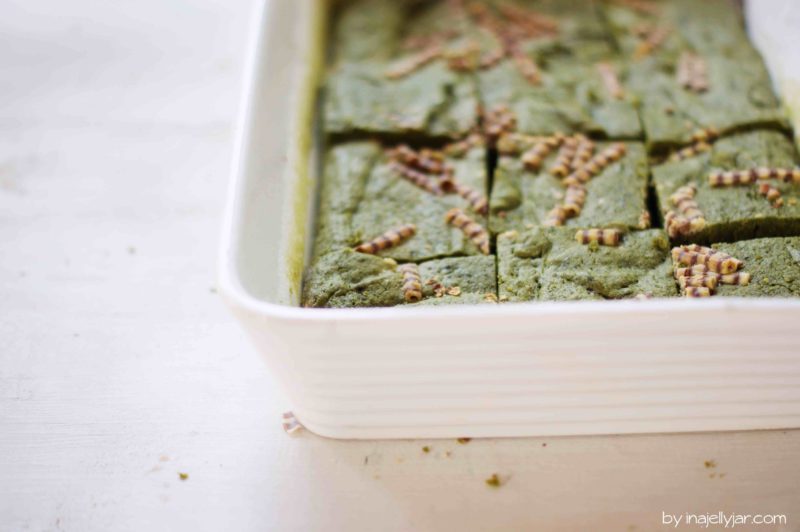 Matcha Blondies mit weißer Schokolade | süß, herb und saftig