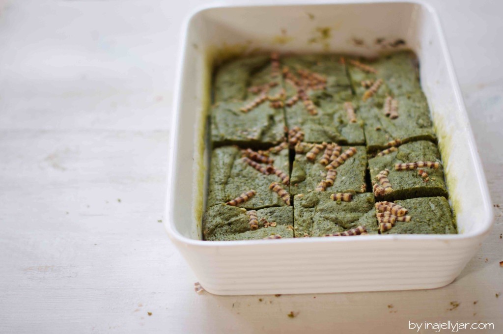 Matcha Blondies mit weißer Schokolade | süß, herb und saftig