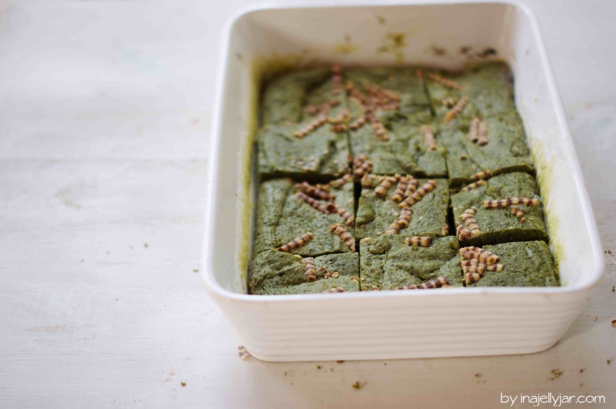 Matcha Blondies mit weißer Schokolade | süß, herb und saftig