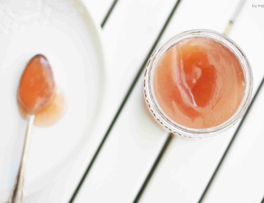 einfaches, super-aromatisches Rhabarber-Gelee
