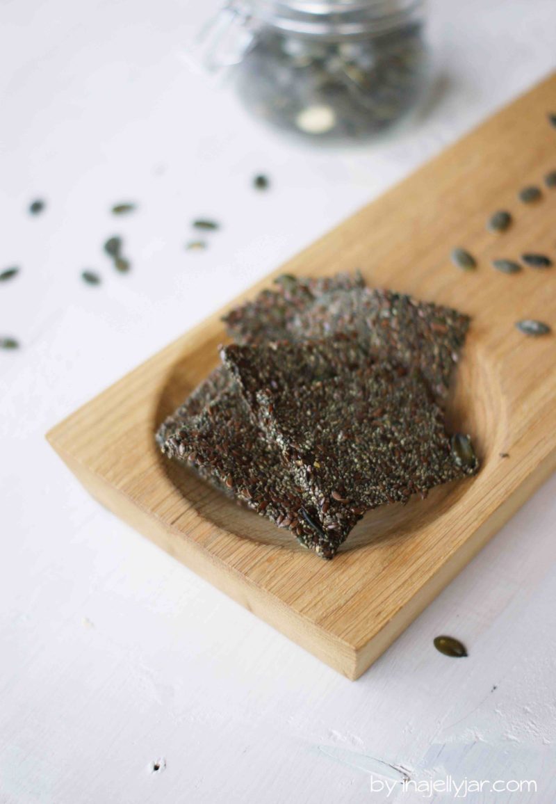 Spirulina Cracker knusprig, vegan und gesund
