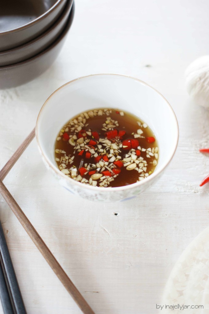 scharfe Thai-Würzsauce mit Fischsauce, Knoblauch und Chilli