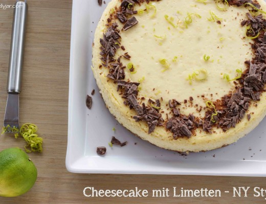 cremiger Limetten-Cheesecake mit Frischkäse und Keksboden