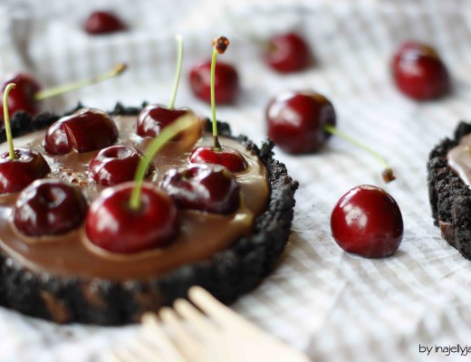 Oreo-Schokotartelettes mit Kirschen, Oreo, Schokolade, Tartelettes, Kirschtarts, Kirschtarteletts, Sommerbacken, Sommerdessert, Dessert, Ganache, Zartbitter-Schokolade, Zartbitter