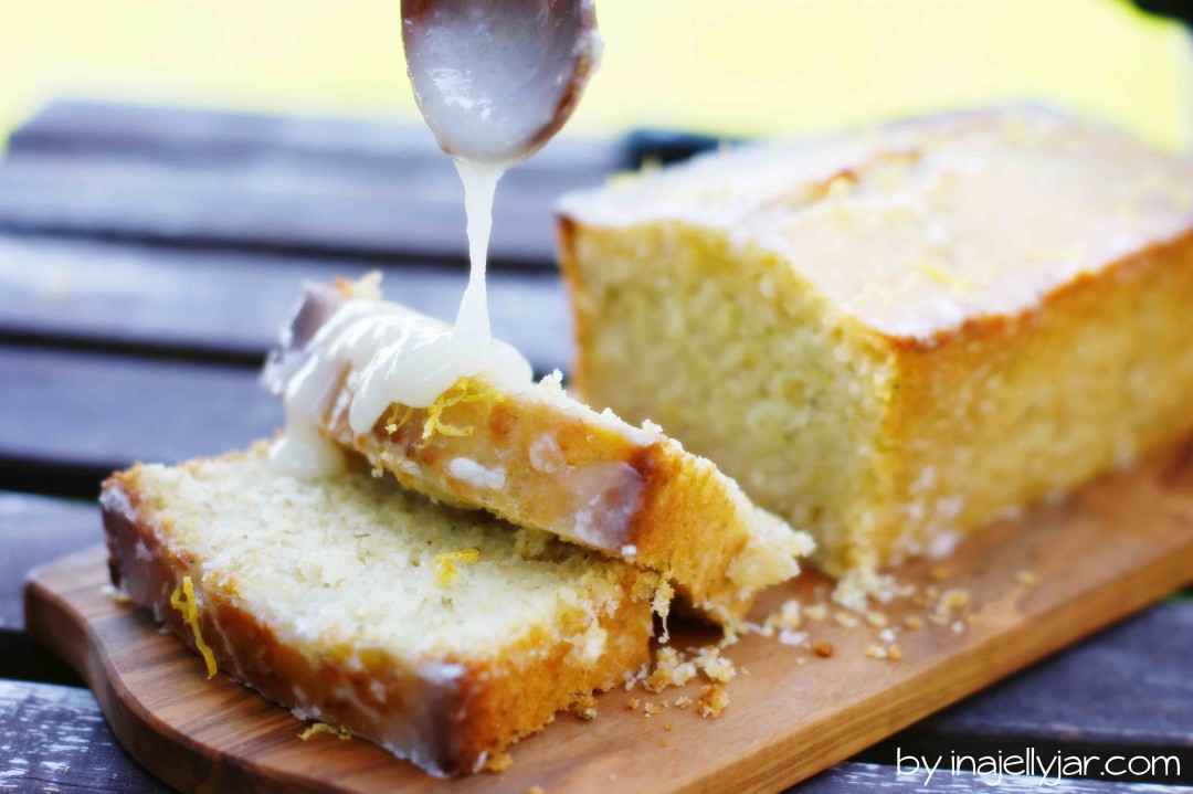 Zitronen-Zucchini Kuchen | mit Zitronenglasur