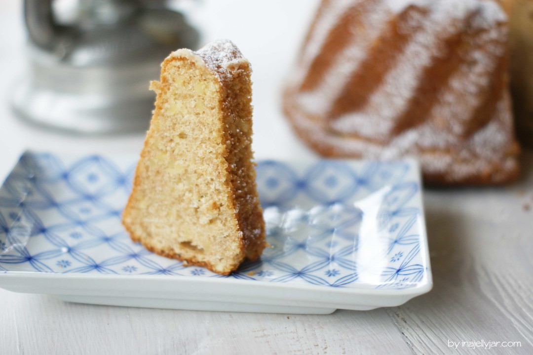 Saftiger Dinkel-Walnuss-Gugelhupf mit Honig