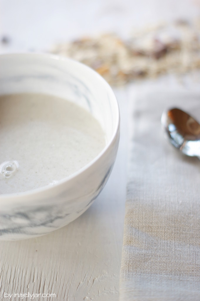 selbstgemachte Hanfmlich - gesunde, vegane Alternative zu Milch