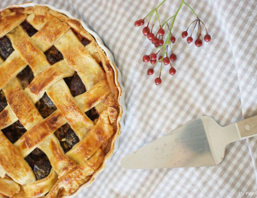 Zwetschen Pie mit knusprigem Teig