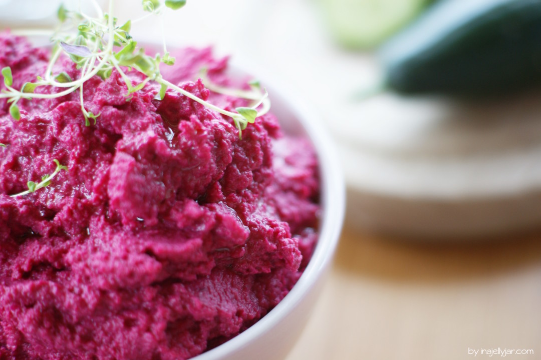 Brunchidee: Rote Bete Hummus