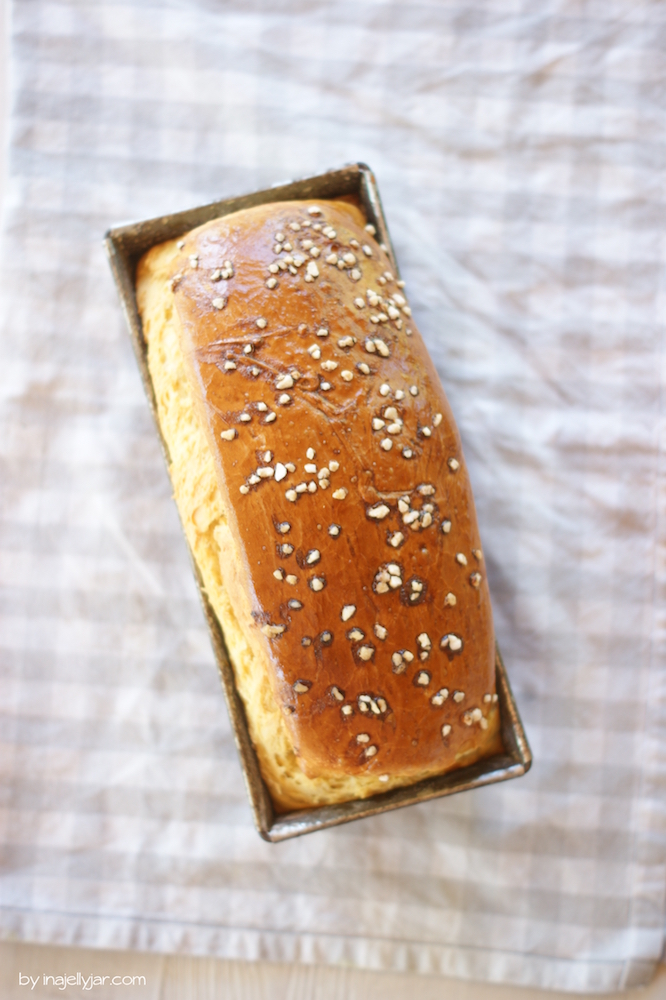 Dinkelbrioche backen