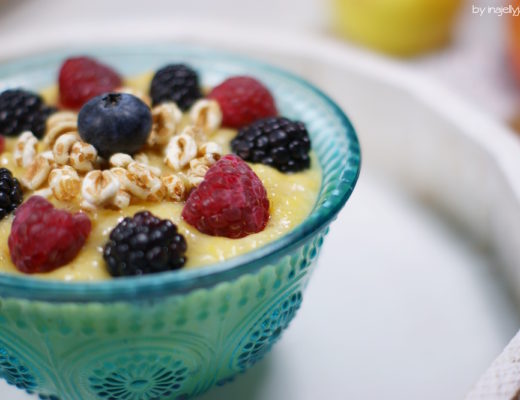 Banane-Mango-Smoothie Bowl