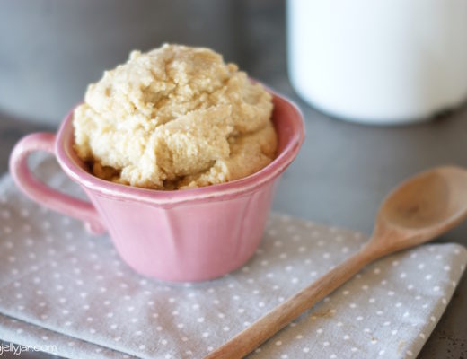 Cashewcreme mit Kokosöl und Honig