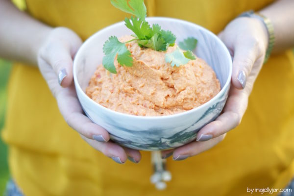 Hummus mit gerösteter Paprika | Moment in a Jelly Jar