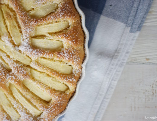 Apfel-Amaretto-Kuchen mit Marzipan