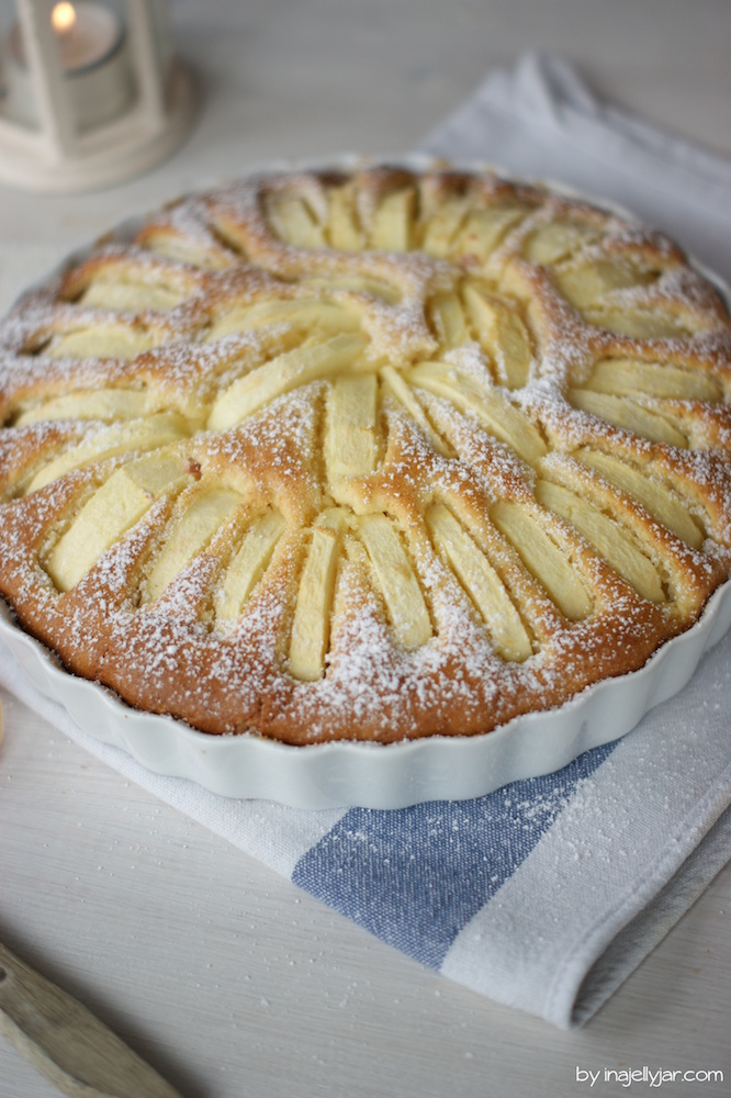 luftiger Apfel-Amaretto-Kuchen