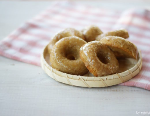 Kürbisdonuts mit Ahornsirup-Guss