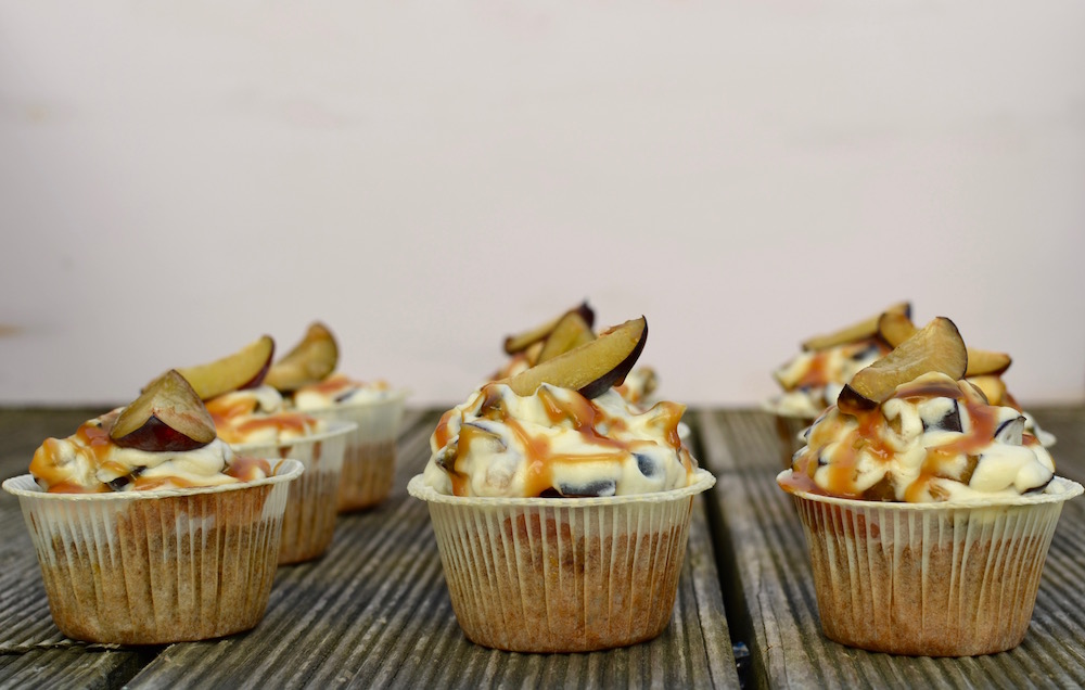 Rezept für Zwetschgen Cupcakes mit Mascarpone und Karamell-Topping