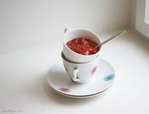 einfache Chiamarmelade Erdbeer-Rhabarber