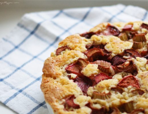 Erdbeer-Rhabarber-Kuchen