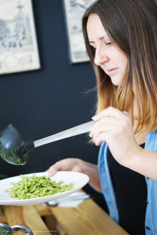 Spinatpesto mit Mandeln