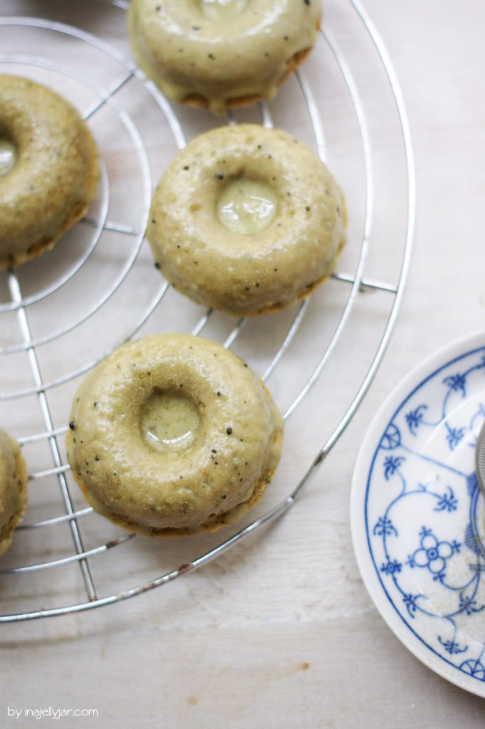 Super saftige Matcha Latte Donuts