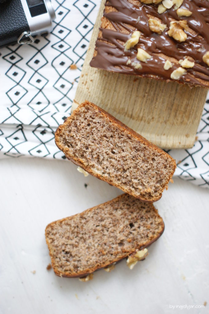 Schneller Nusskuchen nach klassischen Rezept