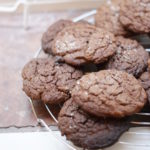Brownie Cookies mit dunkler Schokolade