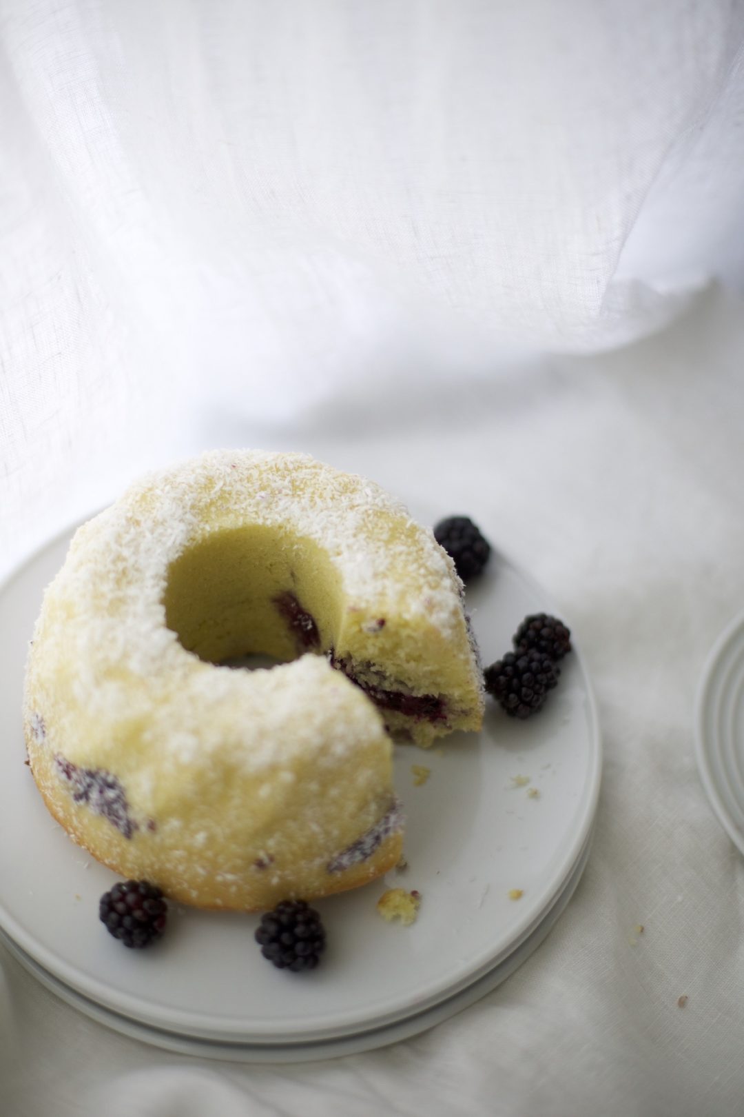 Brombeer-Marmorkuchen mit Brombeer-Swirl