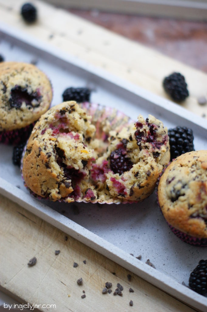 Schokomuffins mit Brombeeren