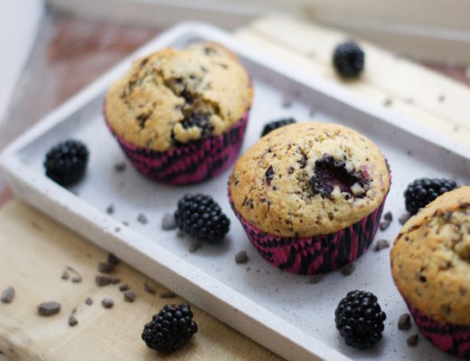 Brombeer-Muffins mit Schokolade