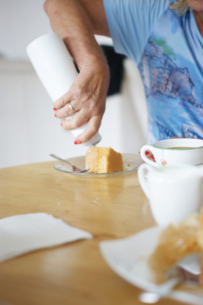 Einfacher Marillenkuchen mit Kokosguss