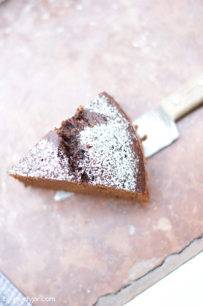 Schoko-Kürbiskuchen mit geraspeltem Kürbis