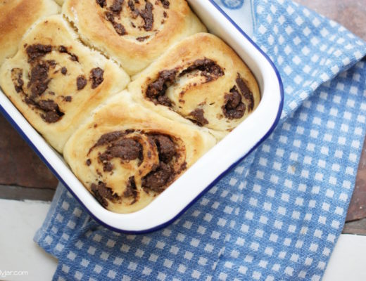 Für Germteig-Fans: Pekannuss-Schnecken mit Schokolade