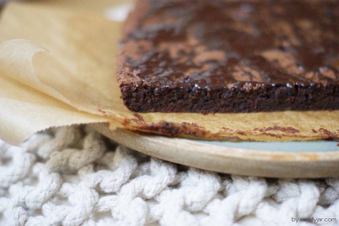 einfache Dirty-Chai-Brownies ohne Mehl und Gluten