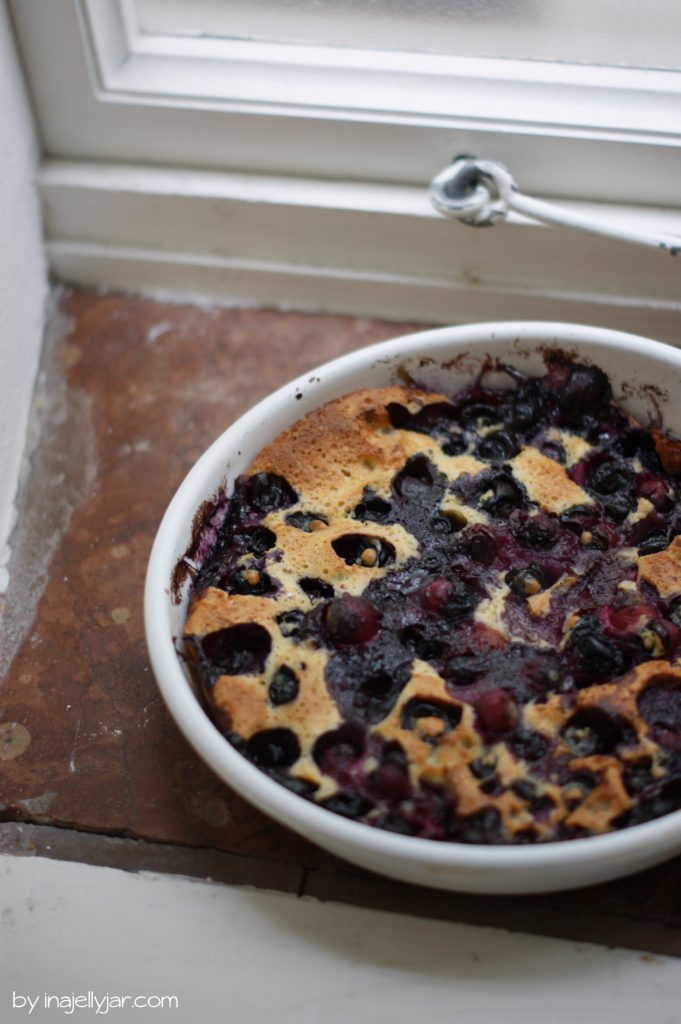 Dutch Baby mit Heidelbeeren