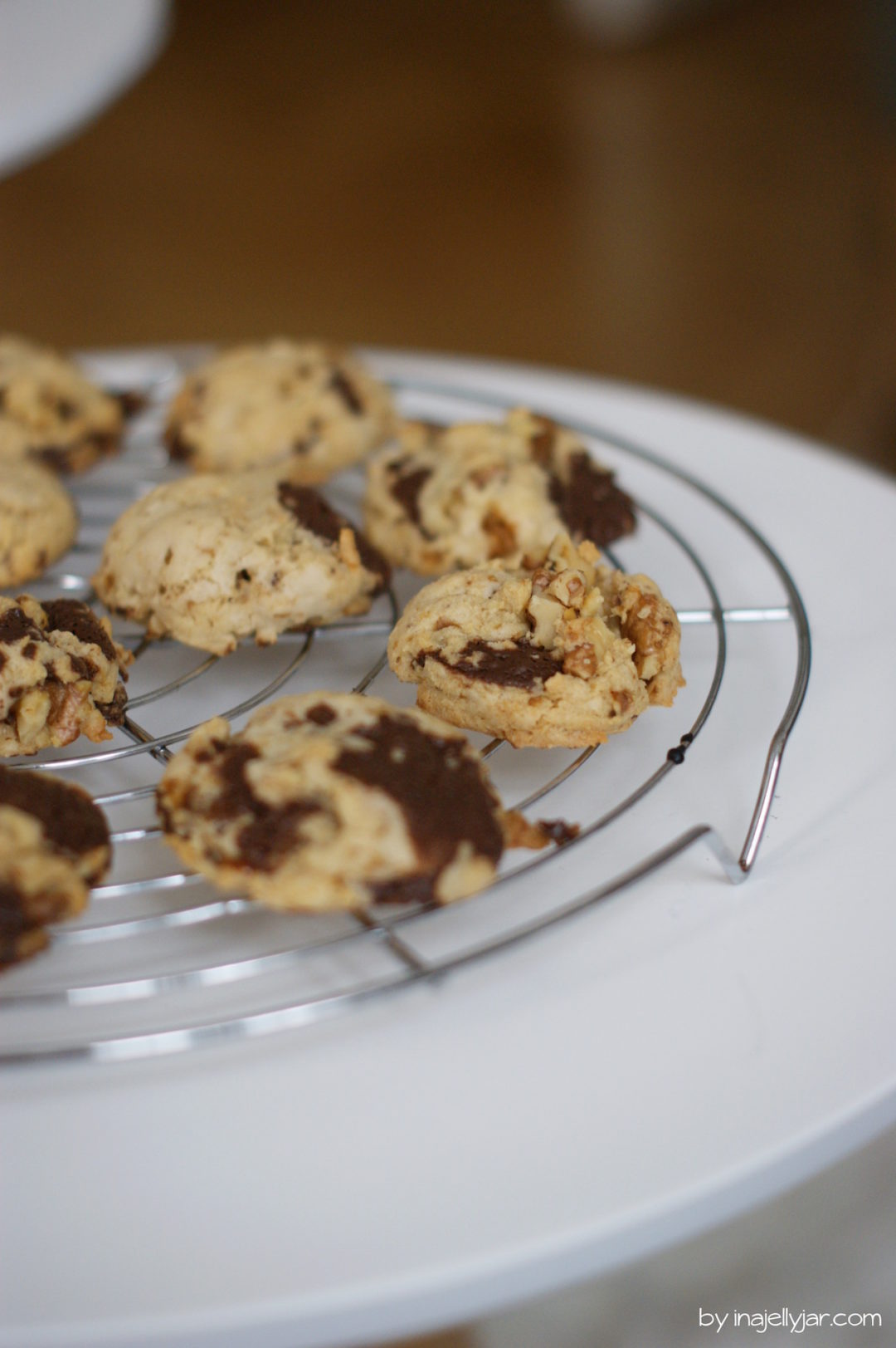 Chocolate Chip Cookies mit kandierten Walnüssen