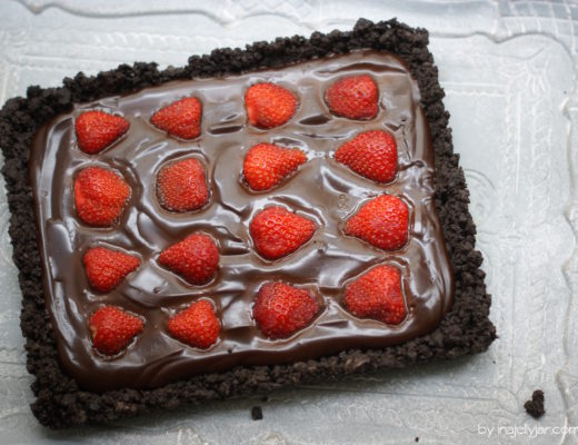 Schoko-Erdbeer-Tarte mit Oreoboden